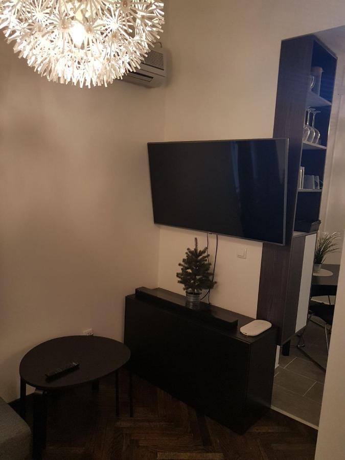 Balkan-Inn Parlament Lux Apartment بلغراد المظهر الخارجي الصورة