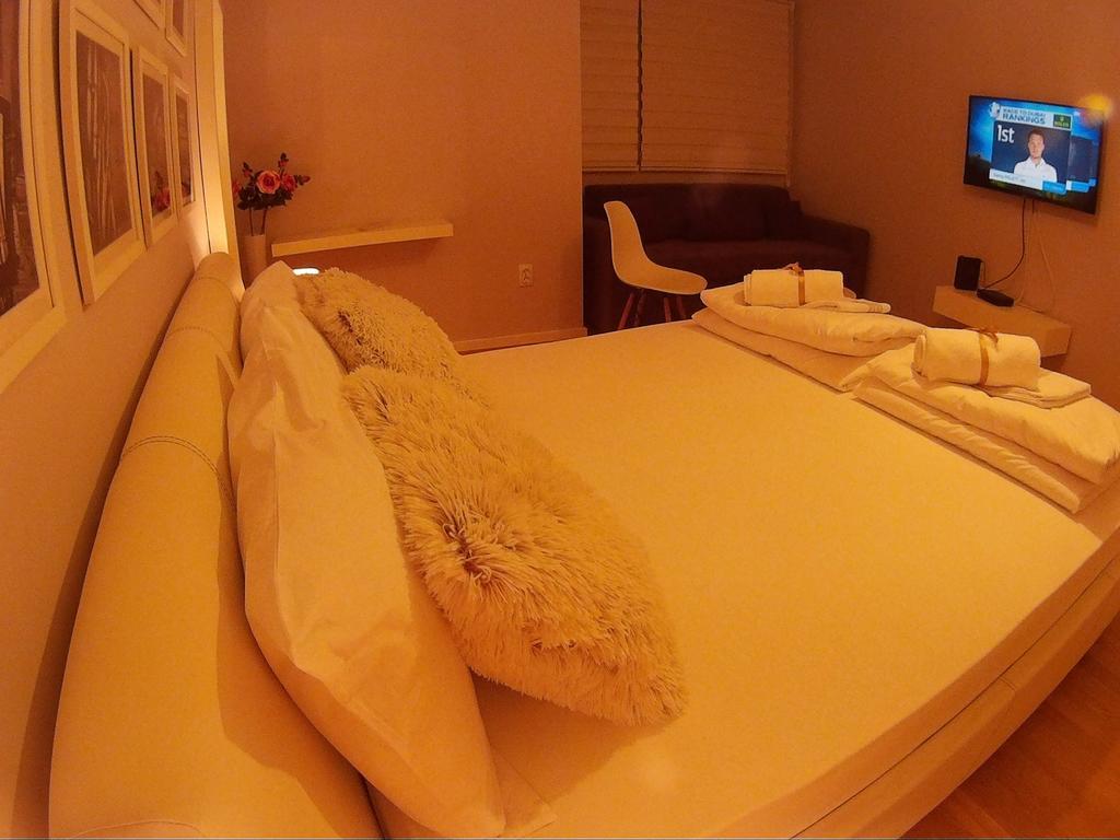 Balkan-Inn Parlament Lux Apartment بلغراد المظهر الخارجي الصورة